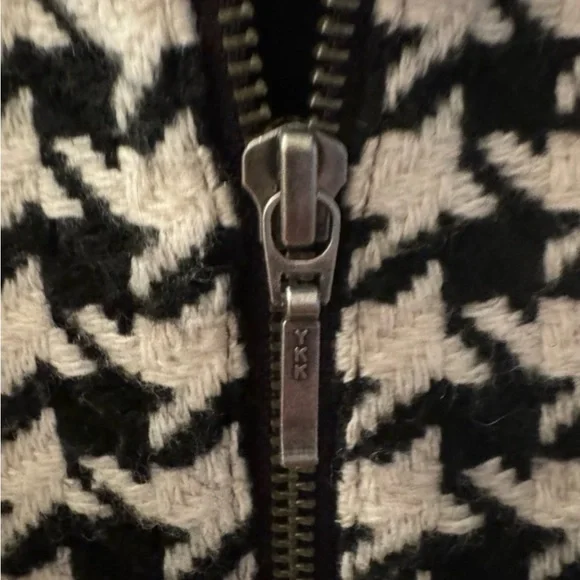 Talbots Wool Blend Black & White Houndstooth Blazer Zip Front lined - Picture 3 of 8